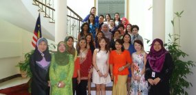 MARI MASAK with Datin Norshiha, wife of the Malaysia High Commissioner in Singapore